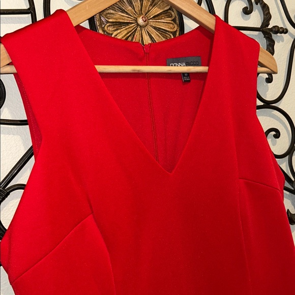 DONNA RICCO RED RUFFLE FITTED DRESS RED NWT SIZE 10 - Picture 2 of 8